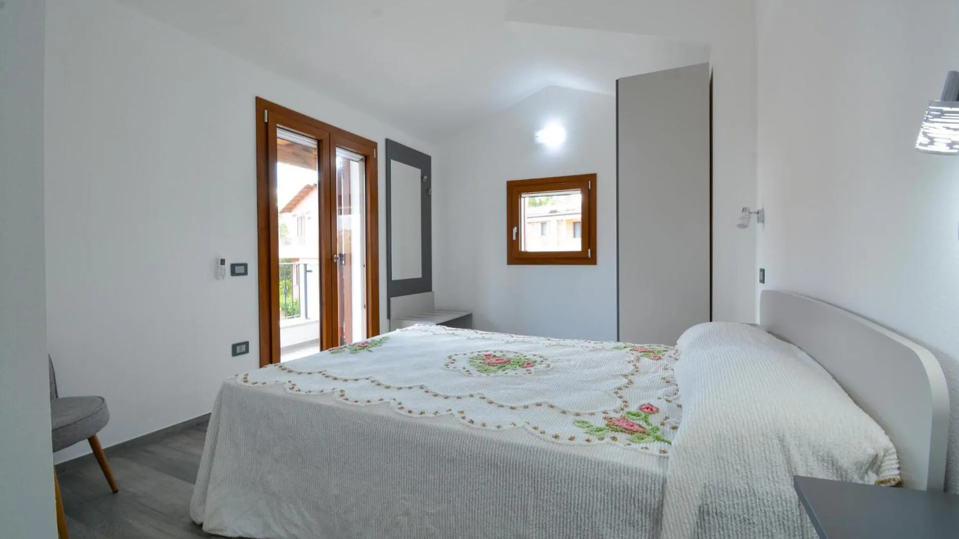Stunning Apartment In Olia Speciosa