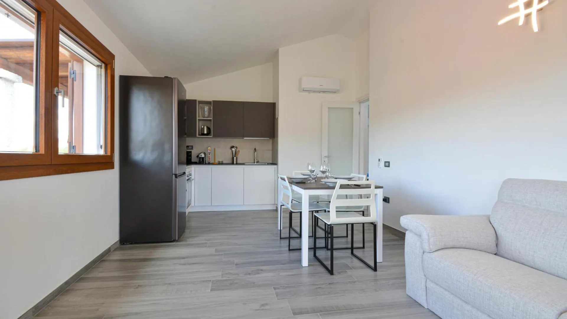 Stunning Apartment In Olia Speciosa 0*,