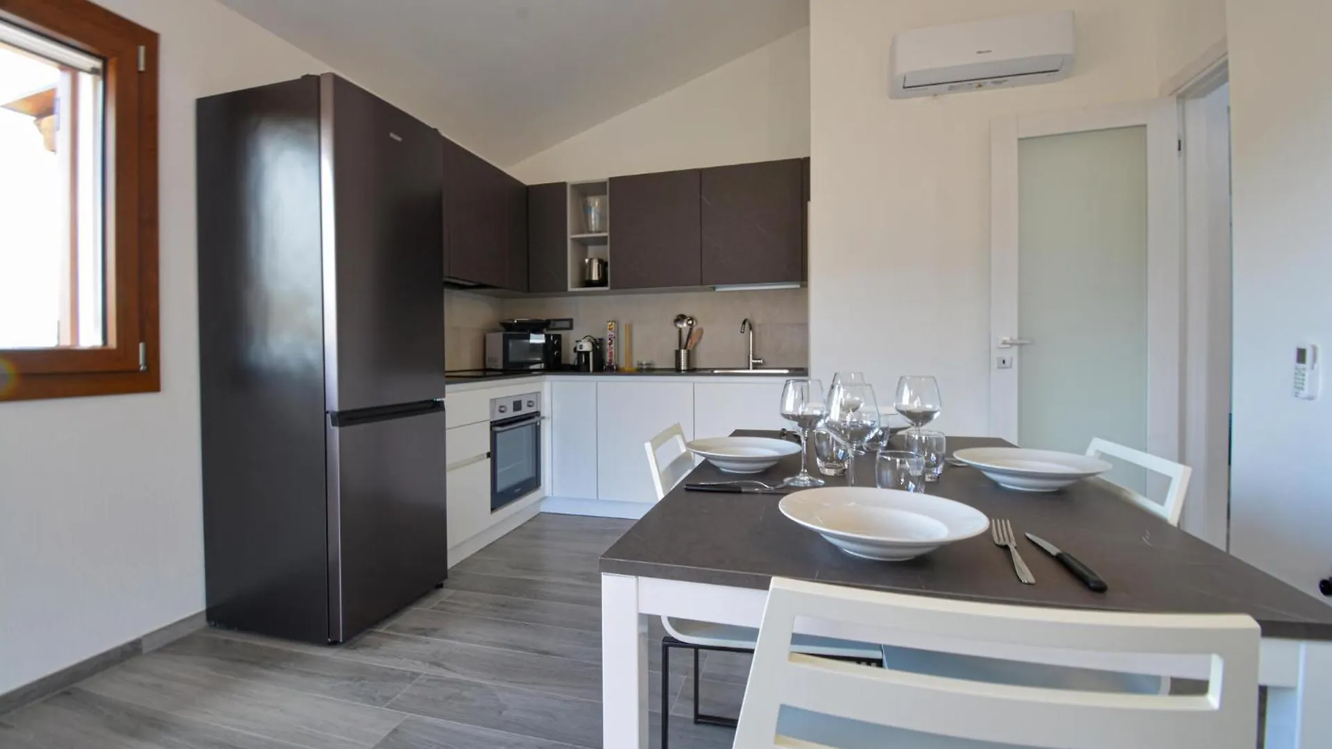 Stunning Apartment In Olia Speciosa Italy