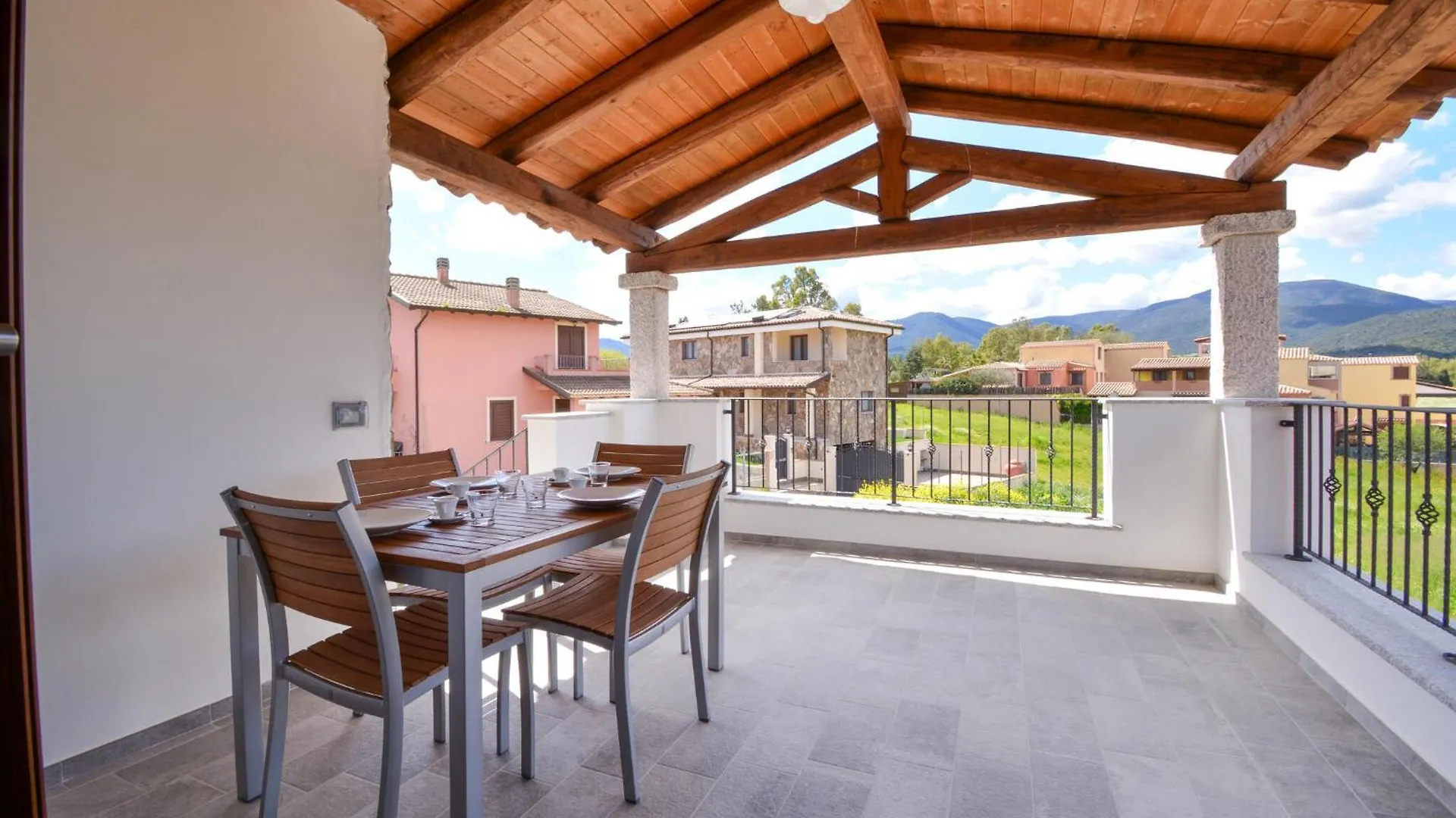 Stunning Apartment In Olia Speciosa