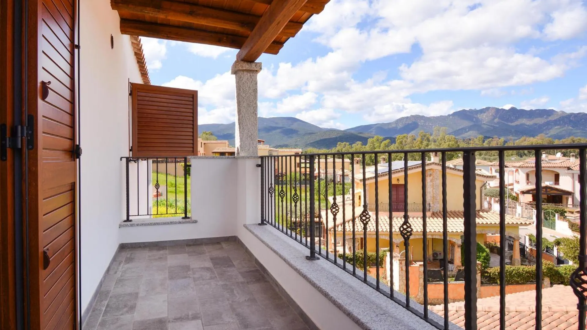 Stunning Apartment In Olia Speciosa