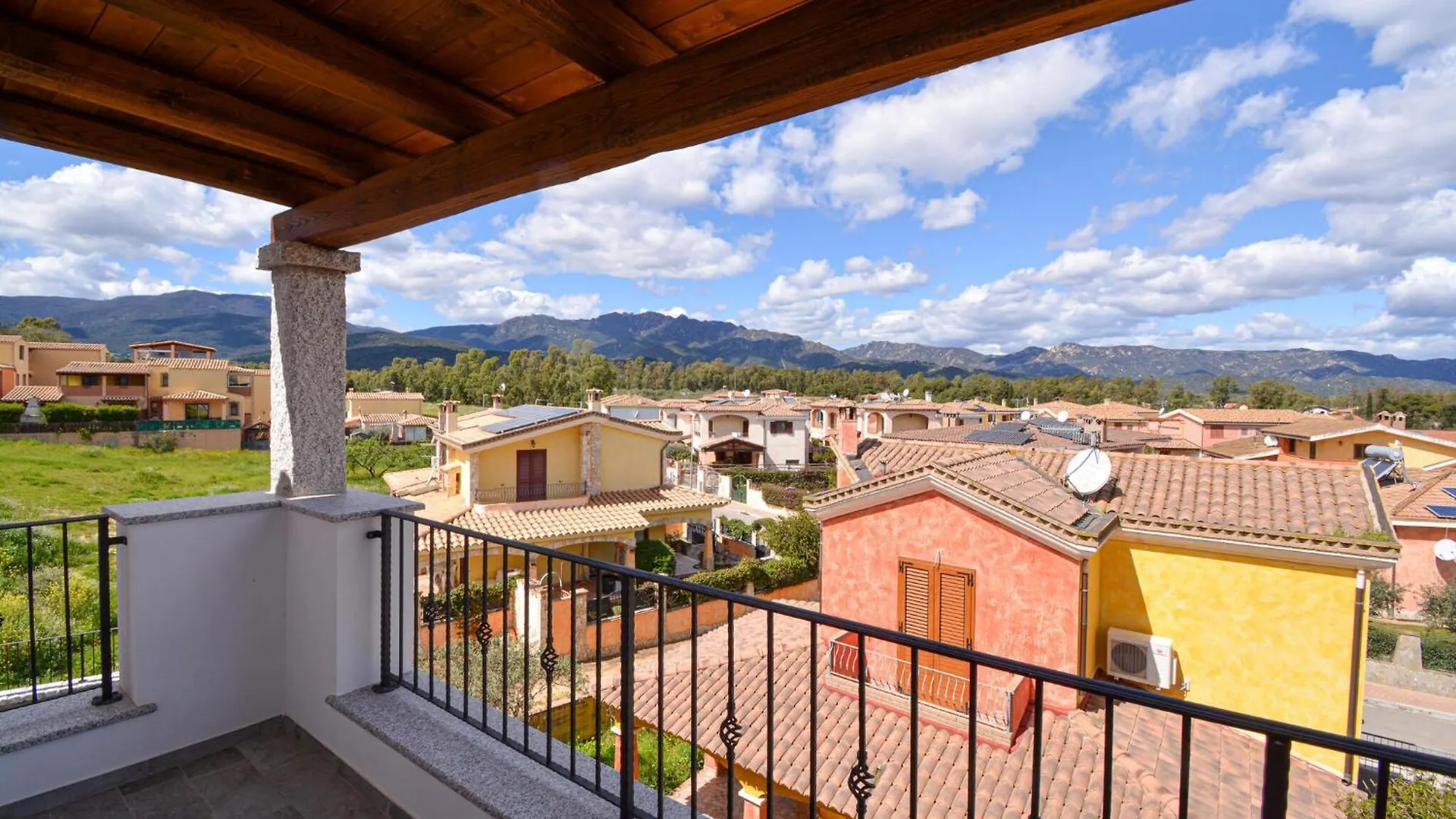 Stunning Apartment In Olia Speciosa Italy